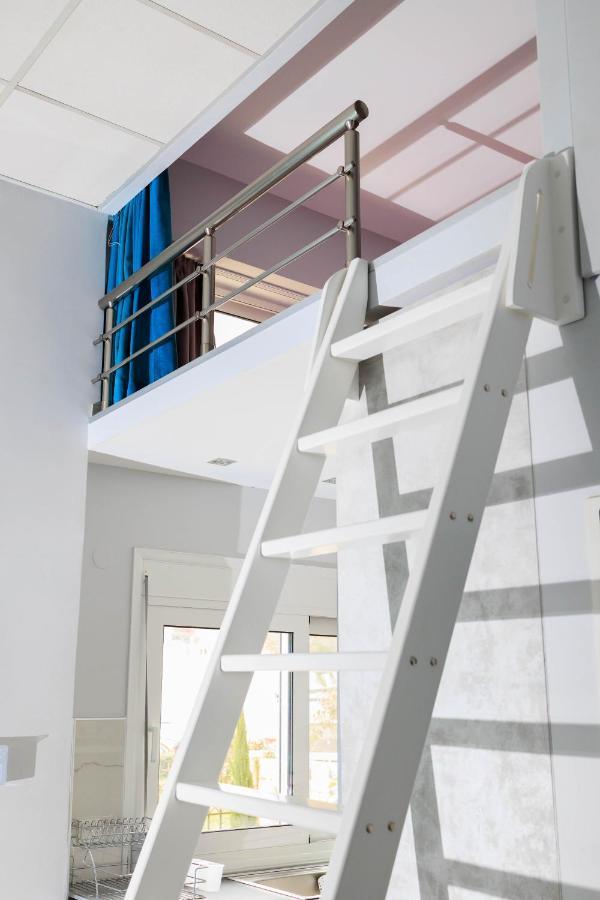 Electra Modern Apartment With Cozy Garden Candia Esterno foto